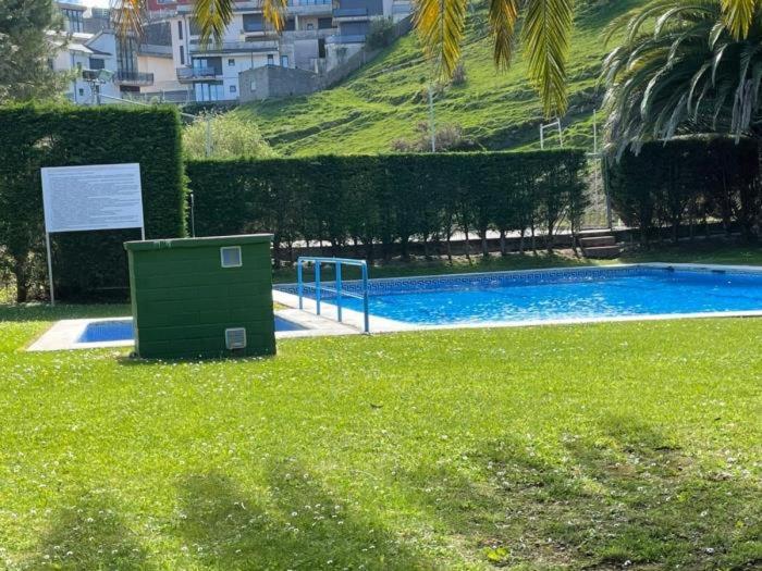 Piscina Comunitaria Y Parking En Mogro Appartement Buitenkant foto